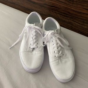 Men’s White Canvas Old Skool Vans Sneakers